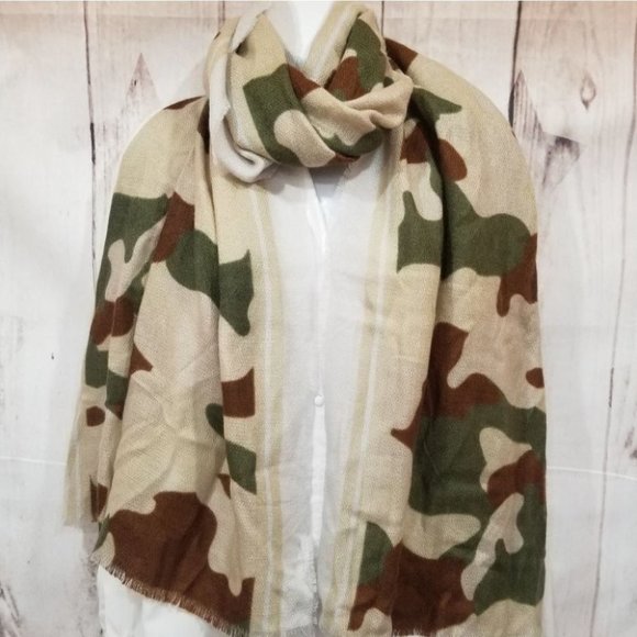 Accessories - Camo Print Scarf